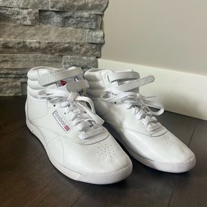 Reebok Sneakers